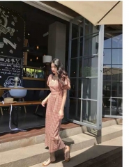 Lady wind a full skirt