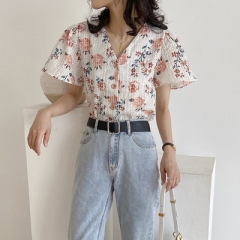 V领印花衬衫女2020夏季韩版法式上衣女装