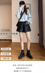 皮短裤女2020新款大码宽松阔腿显瘦秋冬季高腰外穿秋款打底靴裤潮