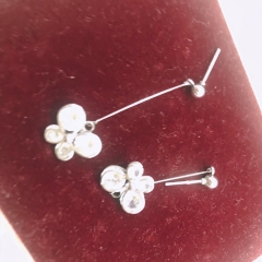 The butterfly earrinngs