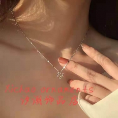 Cube geometric clavicular chain