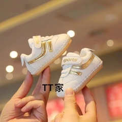 Baby walking shoes